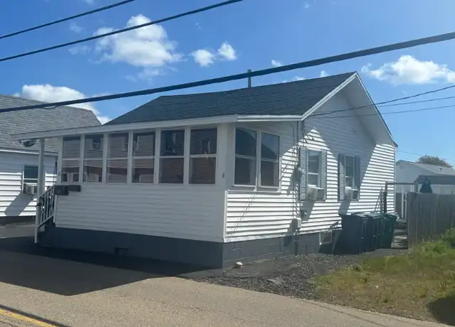 Property at 47 Brown Ave, Hampton, NH, 03842, 1 bed, 1 bath, [object Object]