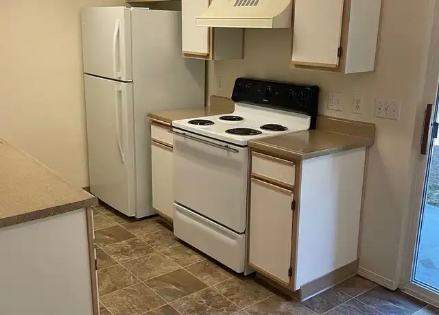 Property at 7721 SW Bonita Rd Unit 304, Tigard, OR, 97224, 2 beds, 1 bath, [object Object]