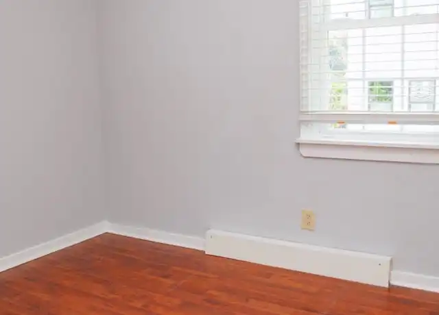 Property at 12 Sheppard St Unit B, Charleston, SC, 29403, 3 beds, 1 bath, [object Object]