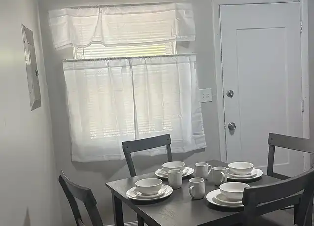 Property at Coves at Columbus on Eaton - 969 Eaton Ave, Columbus, OH, 43223, 2 beds, 1 bath, [object Object]