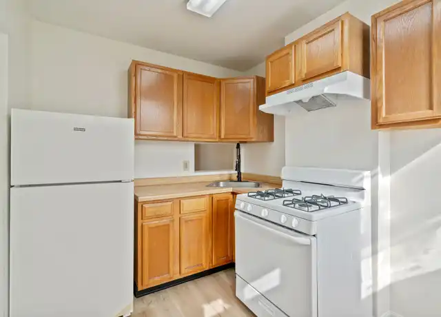 Property at 2307 Brownsville Rd Fl 2 Left), Pittsburgh, PA, 15210, 2 beds, 1 bath, [object Object]