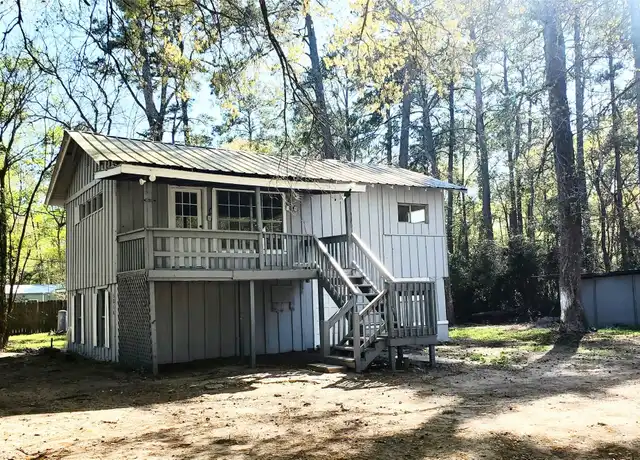 Property at 5816 Pinehurst Dr, Montgomery, TX, 77316, 1 bed, 1 bath, [object Object]