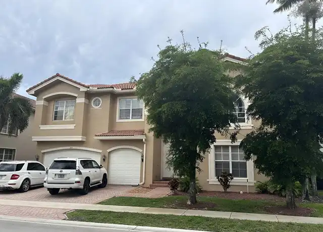 Property at 18119 SW 54th St, Miramar, FL, 33029, 5 beds, 3.5 baths, [object Object]