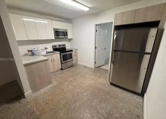 Property at 2231 NE 170th St, North Miami Beach, FL, 33160, 2 beds, 1 bath, [object Object]