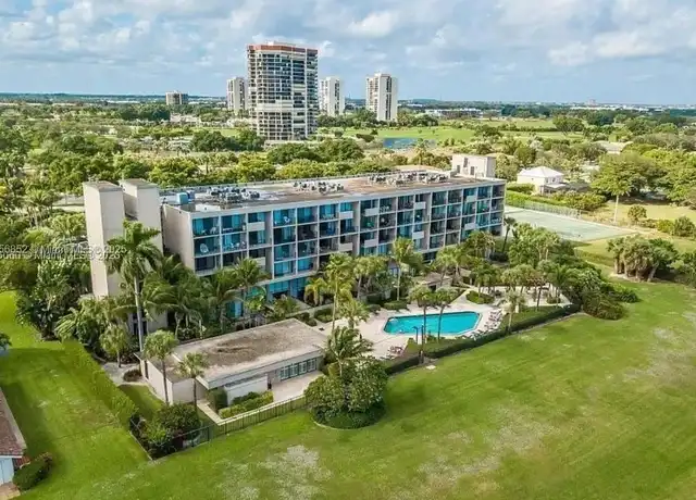 Property at 1830 Embassy Dr #118, West Palm Beach, FL, 33401, 2 beds, 1.5 baths, [object Object]