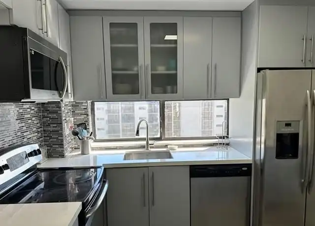 Property at 17011 N Bay Rd #714, Sunny Isles Beach, FL, 33160, 2 beds, 2 baths, [object Object]