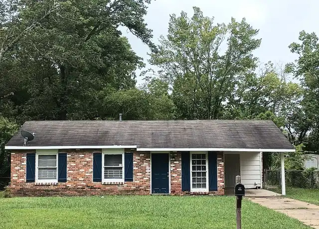 Property at 224 Southlawn Dr, Montgomery, AL, 36108, 3 beds, 2.5 baths, [object Object]