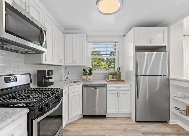 Property at Hawthorne Towers Apartments - 36 Hawthorne Pl, Montclair, NJ, 07042, 1 bed, 1 bath, [object Object]