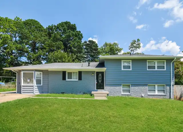 Property at 2208 Sharon St NW, Huntsville, AL, 35810, 4 beds, 2 baths, [object Object]
