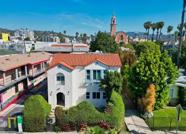 Property at 6671 De Longpre Ave, Los Angeles, CA, 90028, 2 beds, 1 bath, [object Object]