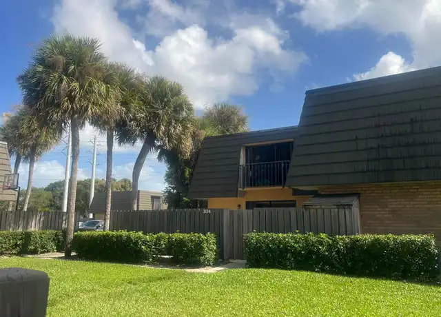 Property at 3124 31st Way, West Palm Beach, FL, 33407, 2 beds, 2.5 baths, [object Object]