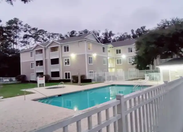 Property at 4000 SW 23rd St Unit 4-207, Gainesville, FL, 32608, 4 beds, 4 baths, [object Object]