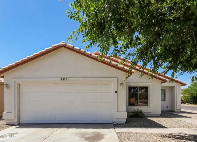 Property at 8923 W La Reata Ave, Phoenix, AZ, 85037, 3 beds, 2 baths, [object Object]