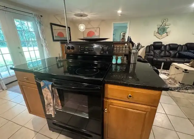 Property at 441 Toby Hill Rd, Westbrook, CT, 06498, 1 bed, 2 baths, [object Object]
