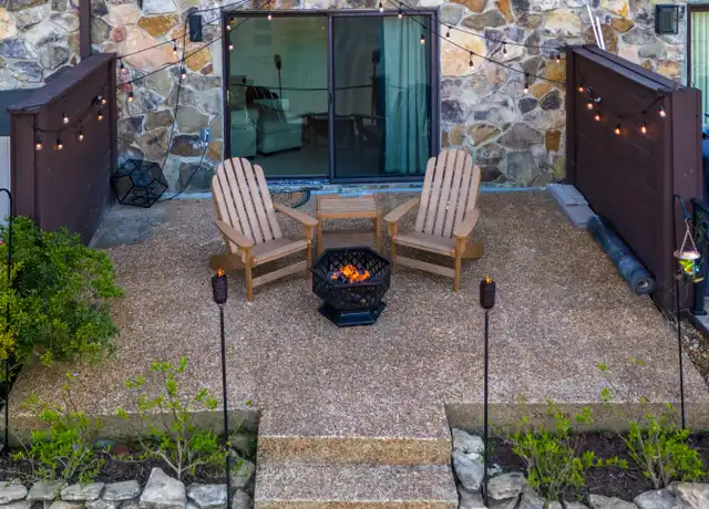 Property at 637 Battery Pl, Chattanooga, TN, 37403, 2 beds, 2.5 baths, [object Object]
