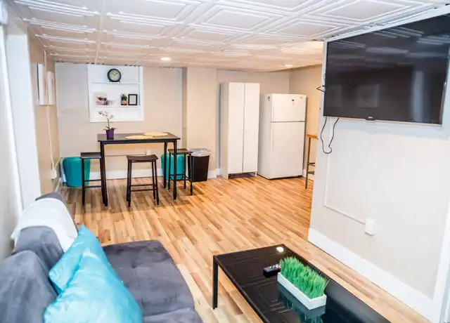 Property at 1537 N Pearl St Unit 6, Denver, CO, 80203, 1 bed, 1 bath, [object Object]