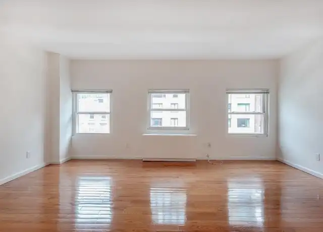 Property at 350 W 14th St, New York, NY, 10014, 0 beds, 1 bath, [object Object]