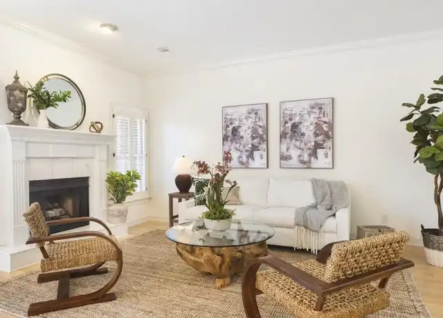 Property at 305 Ansley Villa Dr NE, Atlanta, GA, 30324, 2 beds, 2.5 baths, [object Object]