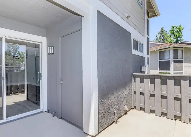 Photo of 1400 Barton Rd, Redlands, CA 92373