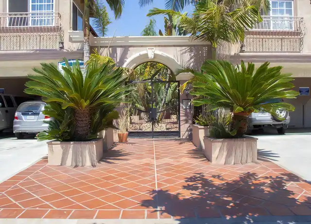 Property at 3608 Keystone Ave Unit 12 11, Los Angeles, CA, 90034, 2 beds, 2 baths, [object Object]