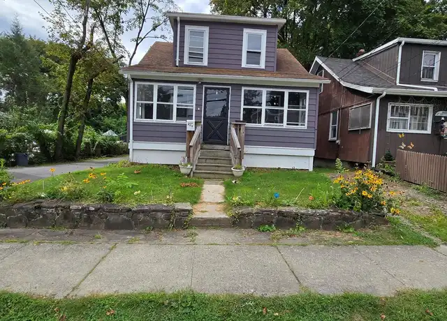 Property at 469 1st St, Newburgh, NY, 12550, 3 beds, 1 bath, [object Object]