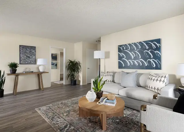 Photo of 10244 Warner Ave, Fountain Valley, CA 92708