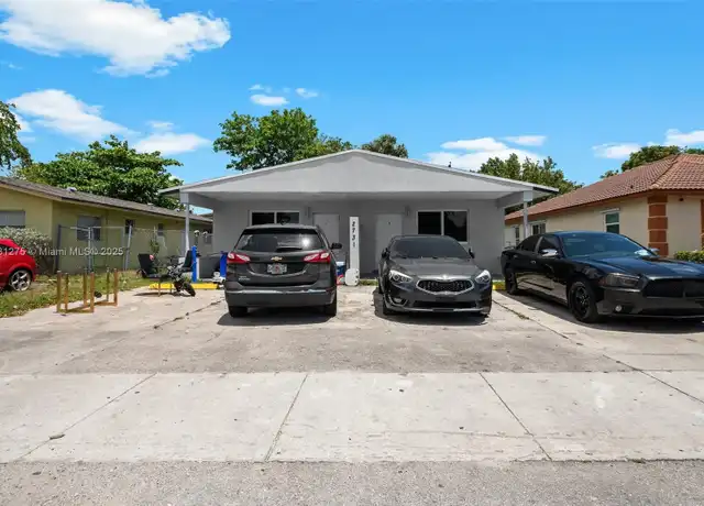 Property at 2731 NW 14th St Unit B, Fort Lauderdale, FL, 33311, 2 beds, 1 bath, [object Object]