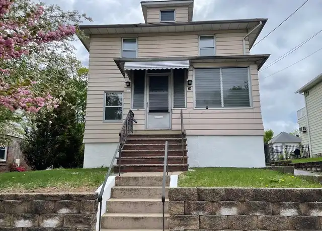 Property at 35 Thiem Ave, Rochelle Park, NJ, 07662, 3 beds, 2 baths, [object Object]