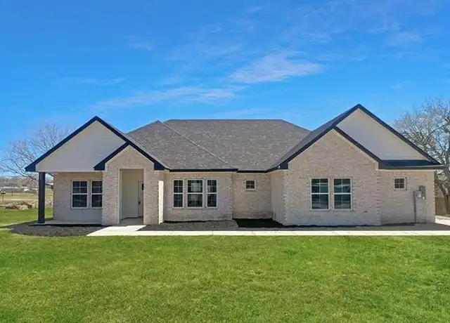 Property at 205 Mc Elroy St, Southmayd, TX, 76268, 3 beds, 2 baths, [object Object]