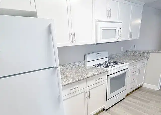 Property at Casa Monterrey Apartments - 6551 Warner Ave, Huntington Beach, CA, 92647, 1 bed, 1 bath, [object Object]
