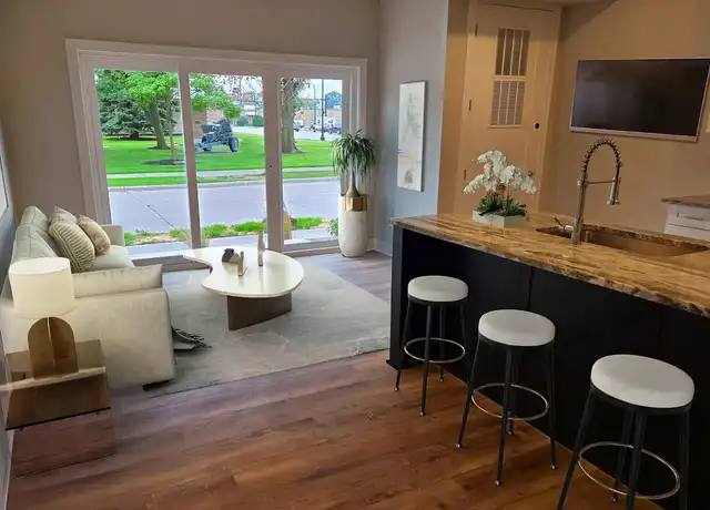 Property at 516 North Main Apartments - 516 N Main St, Clawson, MI, 48017, 2 beds, 2 baths, [object Object]