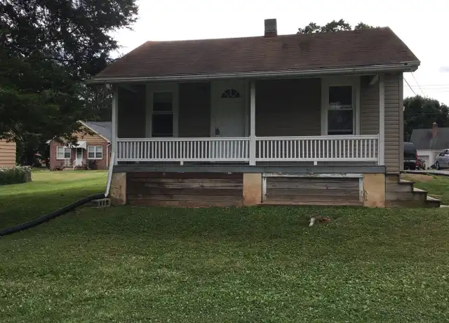 Property at 2243 Sunset Ln, York, PA, 17408, 2 beds, 1 bath, [object Object]