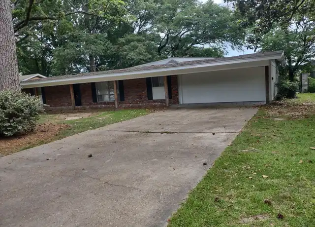 Property at 5261 Wayneland Dr, Jackson, MS, 39211, 4 beds, 2 baths, [object Object]