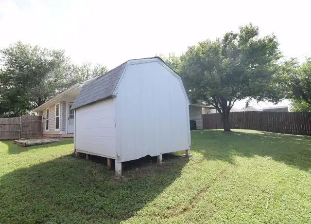 Property at 2203 Armadillo Dr, Killeen, TX, 76549, 3 beds, 2 baths, [object Object]