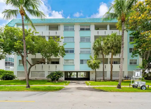 Property at 300 Galen Dr #204, Key Biscayne, FL, 33149, 2 beds, 1 bath, [object Object]