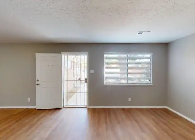 Property at 9420 Lexington Ave NE Unit 13, Albuquerque, NM, 87112, 2 beds, 1 bath, [object Object]
