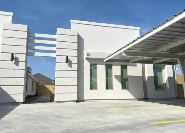 Property at 3815 Las Vistas Ln Unit 5, Weslaco, TX, 78596, 2 beds, 2 baths, [object Object]