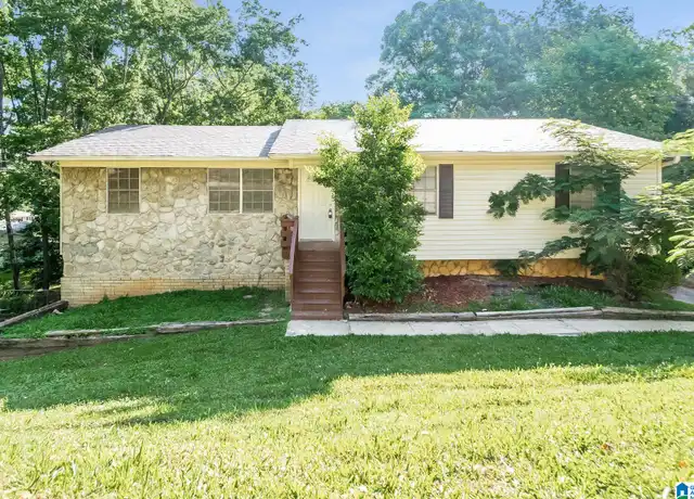 Property at 436 15th Ln NW, Center Point, AL, 35215, 3 beds, 2 baths, [object Object]