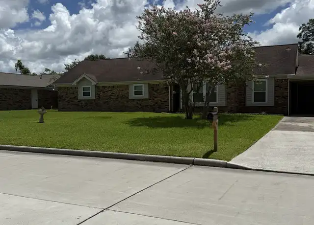 Property at 1909 Adams St, Alvin, TX, 77511, 3 beds, 2 baths, [object Object]