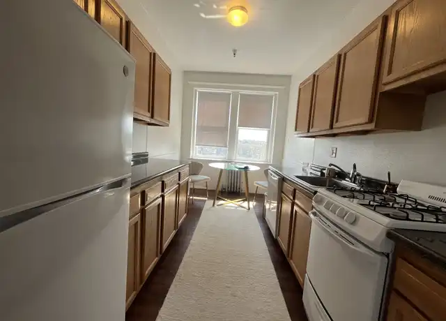 Property at 1820 Commonwealth Ave Unit 33, Brighton, MA, 02135, 2 beds, 1 bath, [object Object]
