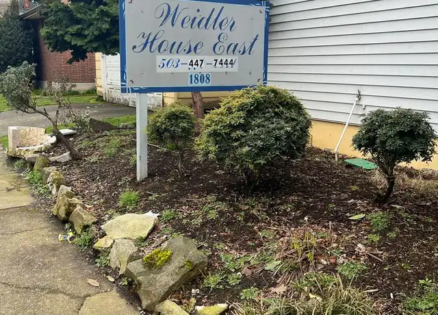 Property at 1808 NE Weidler St, Portland, OR, 97232, 1 bed, 1 bath, [object Object]