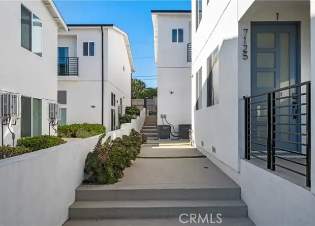 Property at 7125 S La Cienega Blvd, Los Angeles, CA, 90045, 3 beds, 2 baths, [object Object]