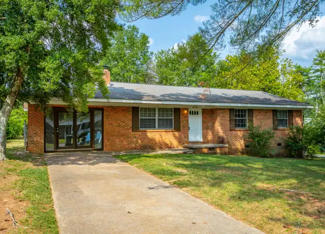 Property at 4111 Haven Acres Ln, Chattanooga, TN, 37406, 3 beds, 2 baths, [object Object]
