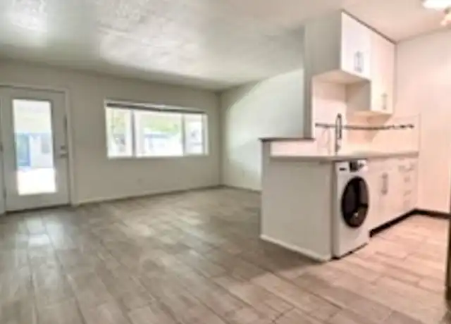 Property at SU-12 on Cambridge - 1701 E Cambridge Ave, Phoenix, AZ, 85006, 2 beds, 1 bath, [object Object]