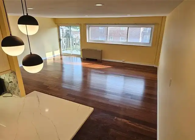 Property at 2180 Center Ave Unit 4D, Fort Lee, NJ, 07024, 2 beds, 1 bath, [object Object]