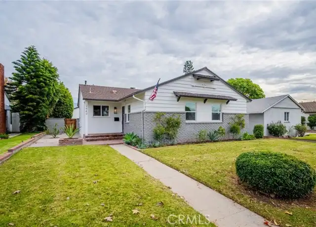 Property at 2640 N Buena Vista St, Burbank, CA, 91504, 3 beds, 2 baths, [object Object]