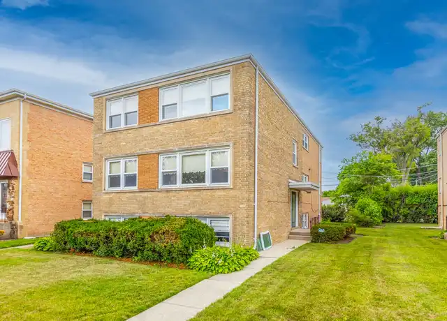 Property at 5114 1/2 Oakton St Unit 1, Skokie, IL, 60077, 3 beds, 2 baths, [object Object]