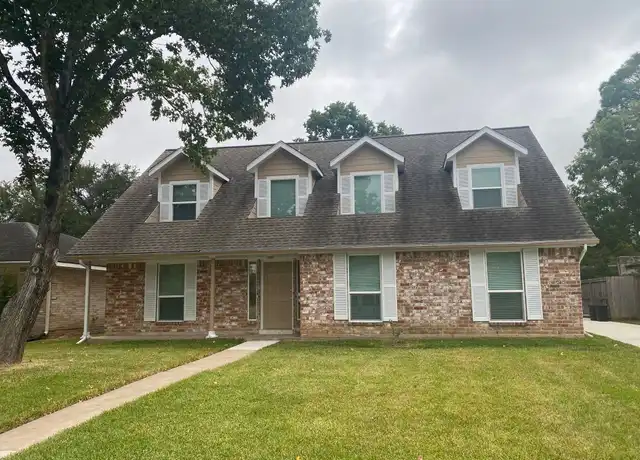 Property at 11719 Scottsdale Dr, Meadows Place, TX, 77477, 4 beds, 2 baths, [object Object]