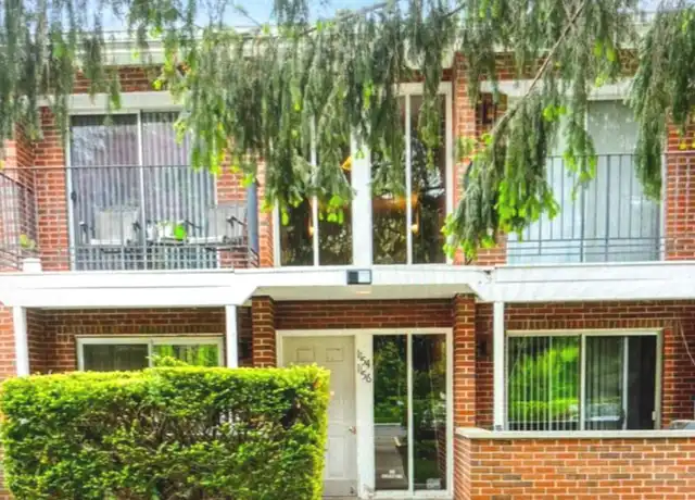 Property at 1156 Osterman Ave Unit B, Deerfield, IL, 60015, 1 bed, 1 bath, [object Object]