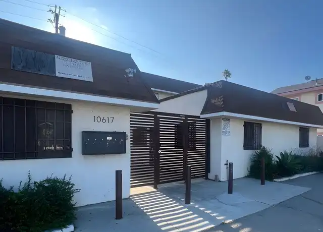 Property at 10617 Main St Unit 1, Los Angeles, CA, 90003, 2 beds, 1 bath, [object Object]